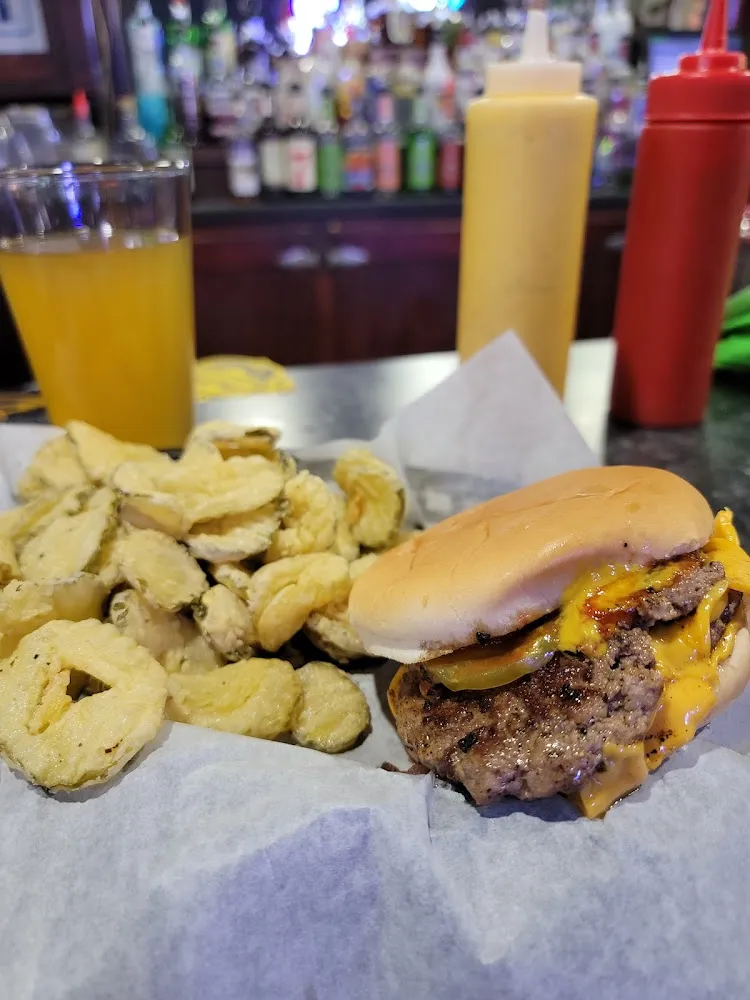 1106er w Fried Pickle Chips